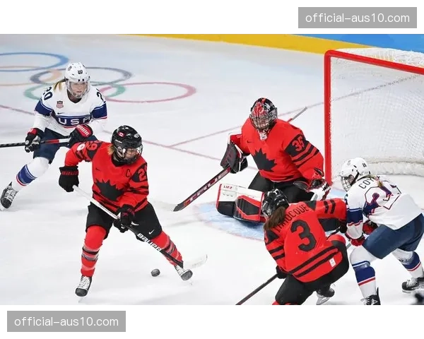 美国队女子冰球加时赛2比1力克加拿大夺金